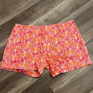 Vineyard Vines shell print everyday shorts size 0 in pink tulip color